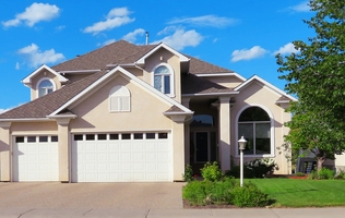 Нашият каталог с имоти бургас 3 от Remax Нашият каталог с имоти бургас 3