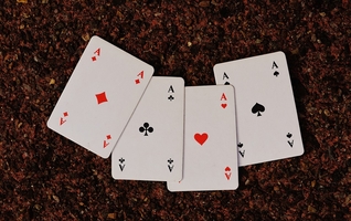 Look at Play Hearts Card Game 17