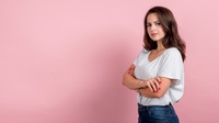 Научете повече за  бели блузи 33