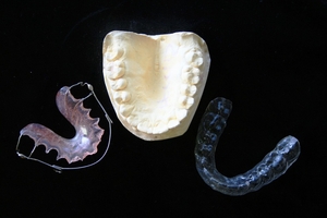 Вижте каталога ни с Invisalign 22 - DsDent Вижте каталога ни с Invisalign 22