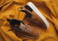 Научете повече за  маратонки Adidas 28